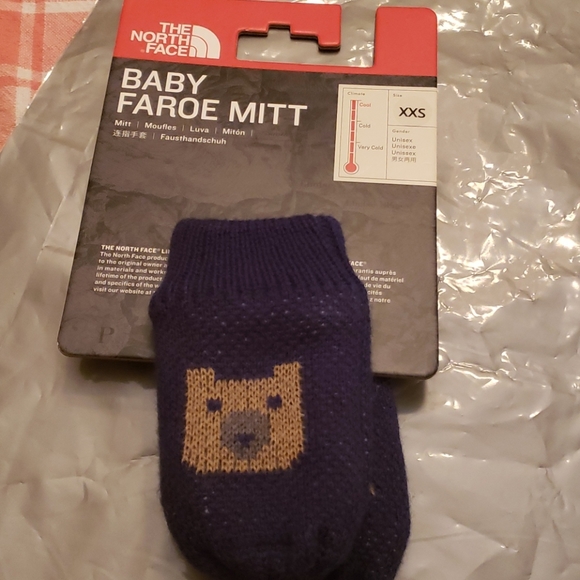 north face baby gloves